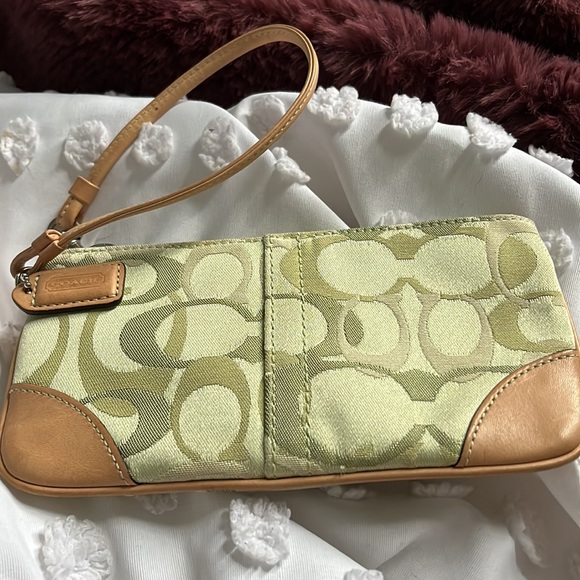 Coach Bags Rare Coach Lime Green Zip Signature Logo Wristlet Like